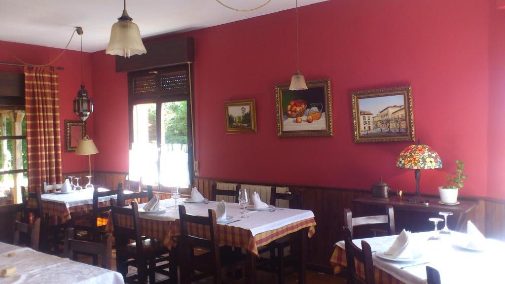 Apartamentos Rurales La Cirigueena Oles Kültér fotó