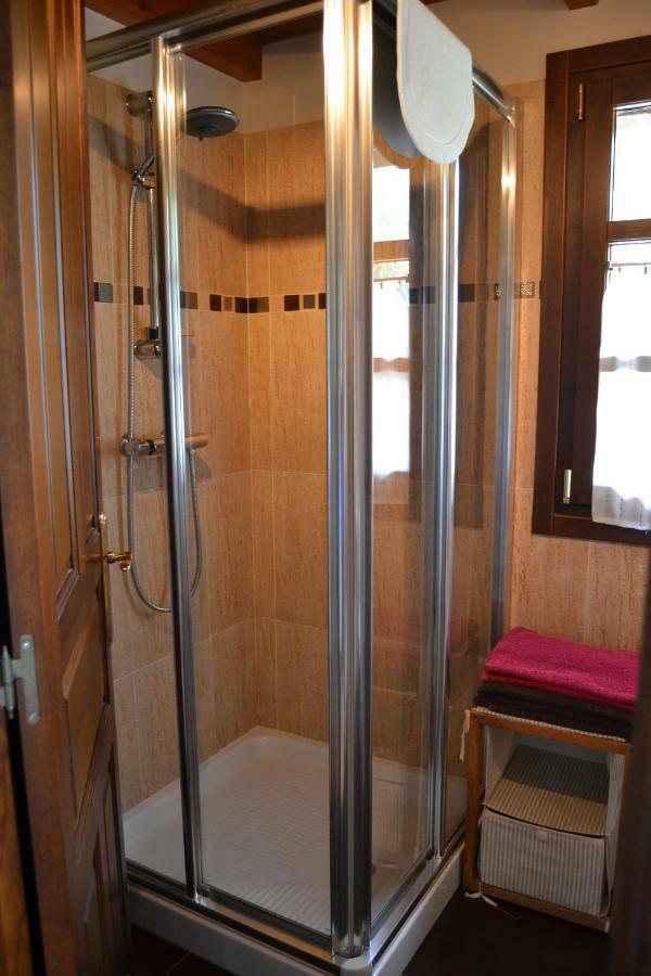 Apartamentos Rurales La Cirigueena Oles Kültér fotó