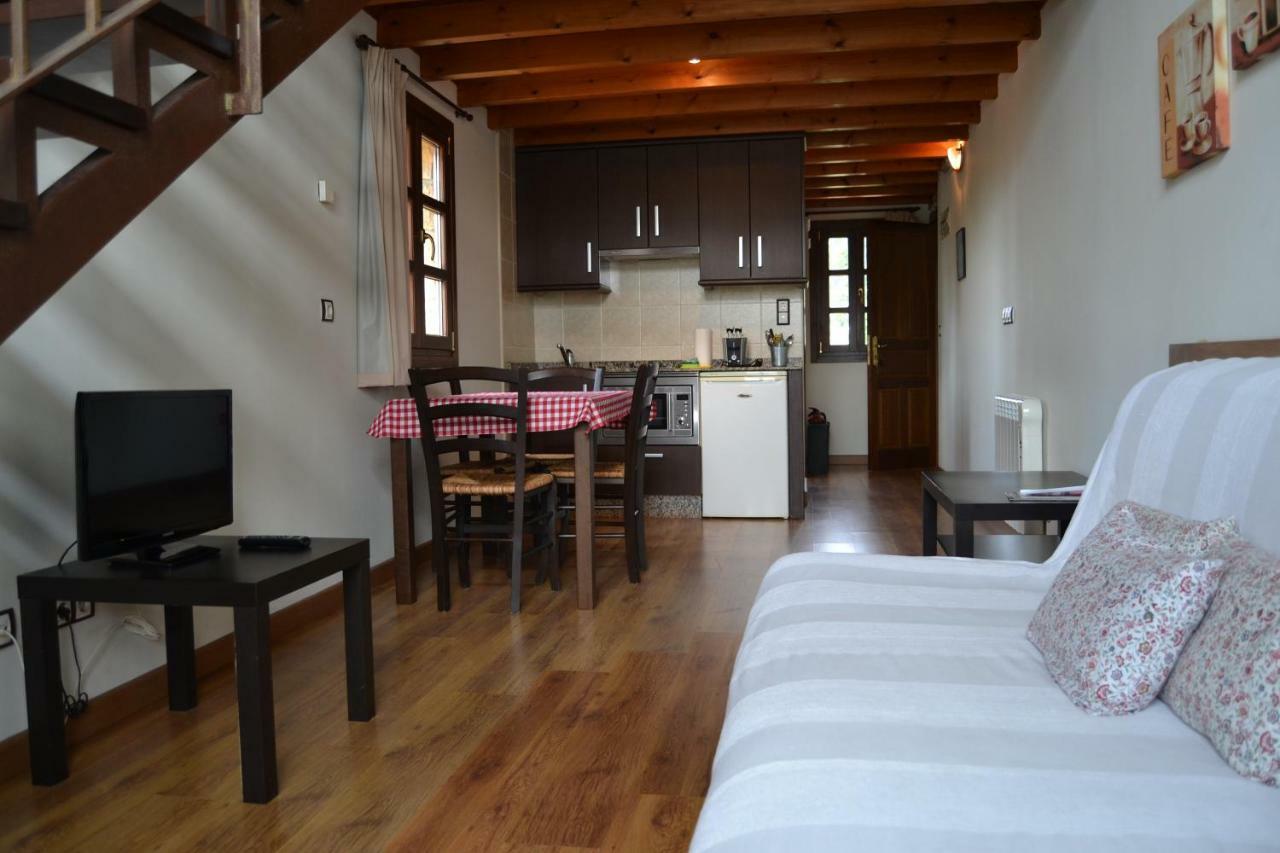 Apartamentos Rurales La Cirigueena Oles Kültér fotó