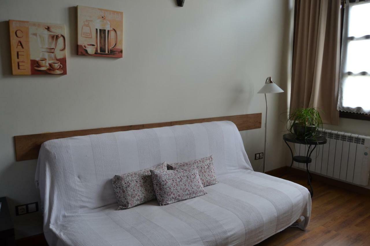 Apartamentos Rurales La Cirigueena Oles Kültér fotó