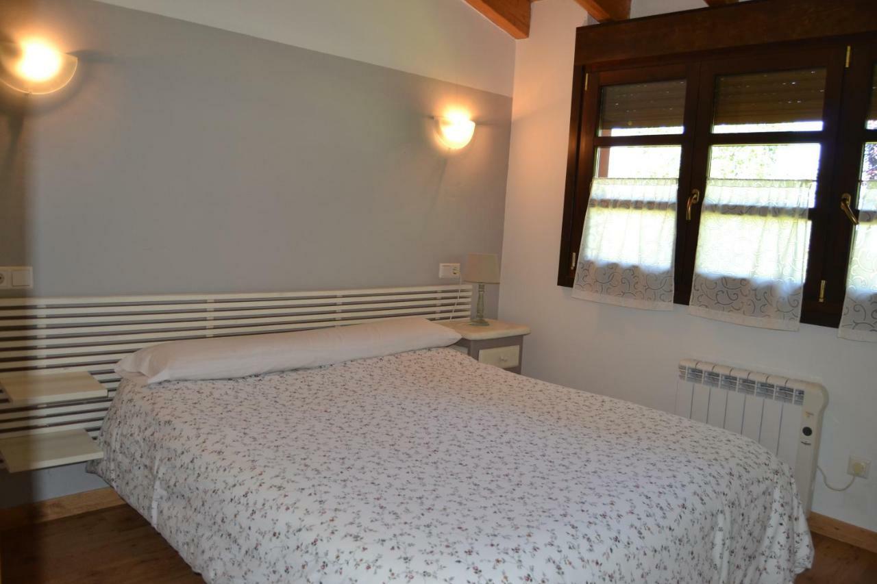 Apartamentos Rurales La Cirigueena Oles Kültér fotó